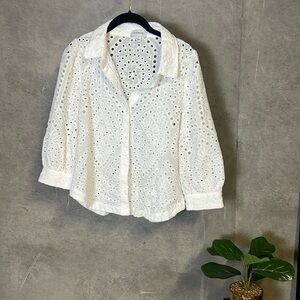 EVEREVE Eyelet White Button-up Size S